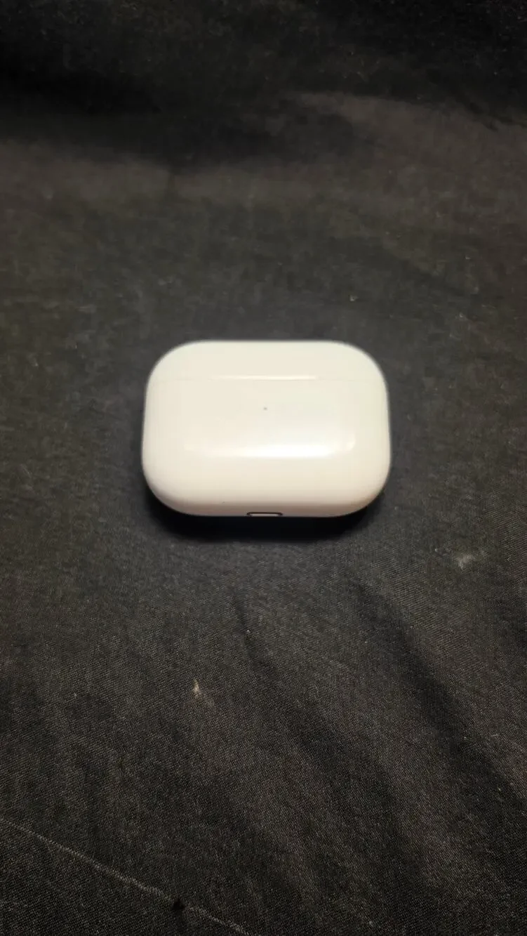 Apple AirPod Pro 2nd Generation Charging Case MagSafe LIGHTNING A2700 100% OEM